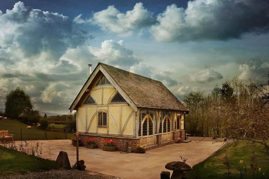 טנבורי Ebony Cottage מראה חיצוני תמונה
